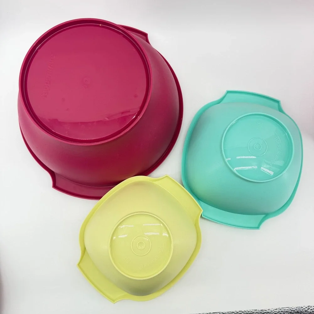 Tupperware wonderlier canister